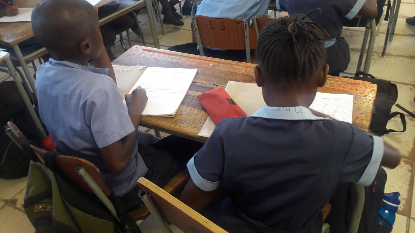 Lapset koulussa Namibian Windhoekissa