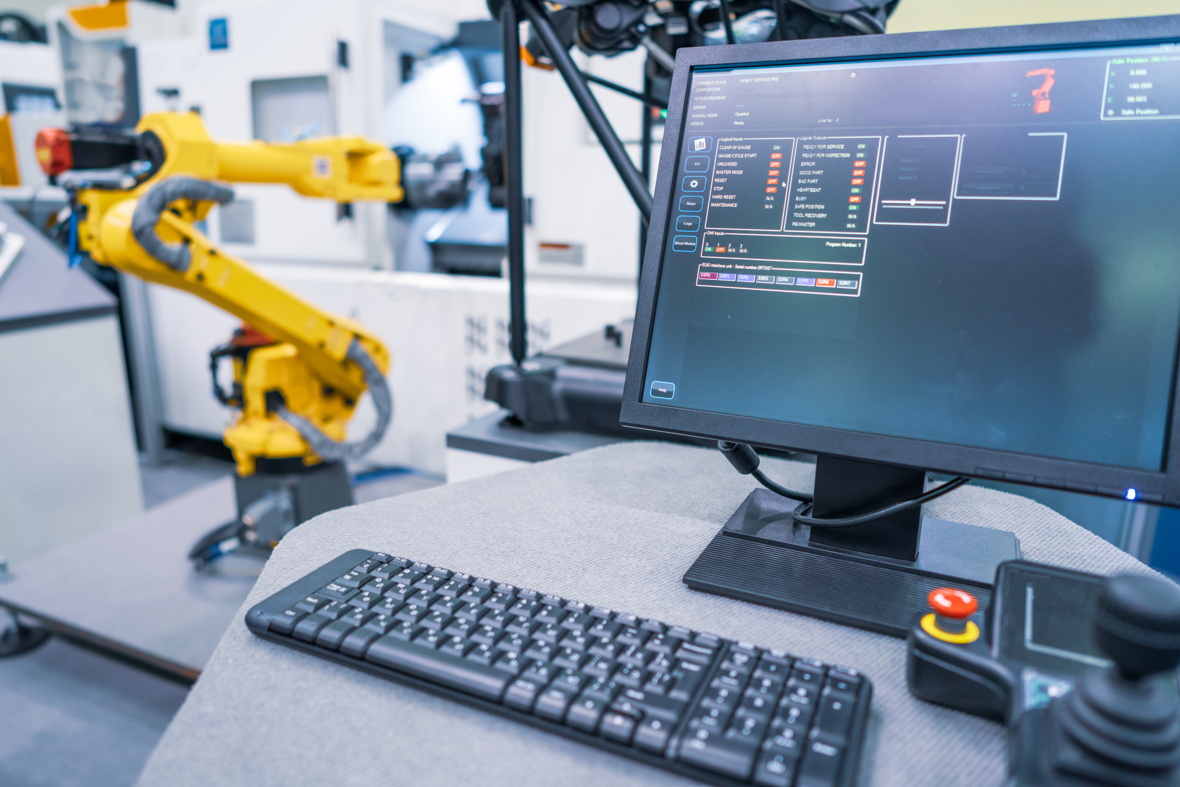 Robot hand and computer on the production line