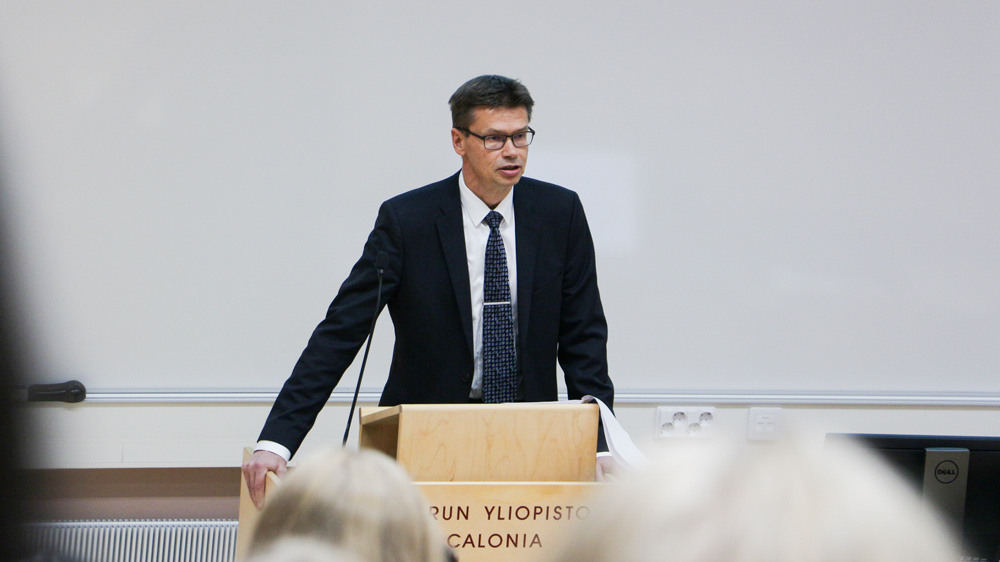 Korkeimman hallinto-oikeuden presidentti Kari Kuusiniemi puhui Turku Law School Lecture -luennolla.