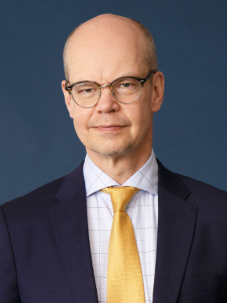 Profile picture of Olli-Pekka Heinonen.