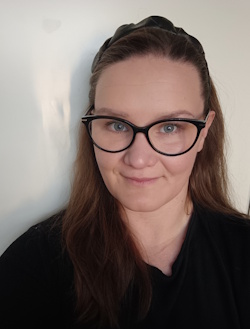 Katja Lehtomäki lähikuvassa.