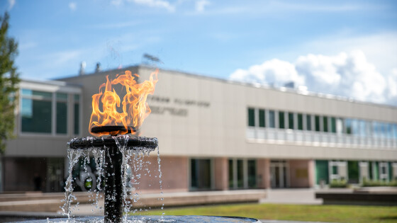 University hill fountains with main building in the background