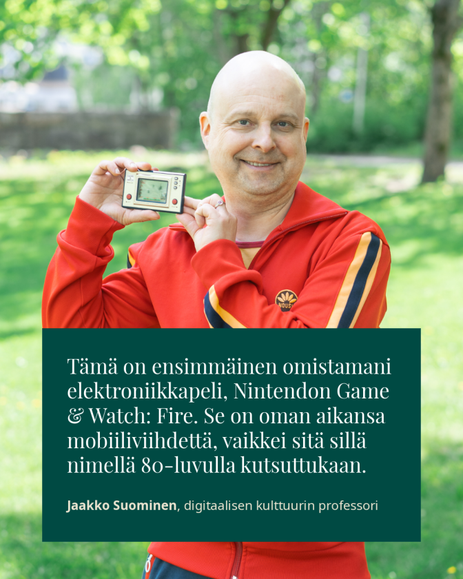 Tämä on ensimmäinen omistamani elektroniikkapeli, Nintendon Game & Watch: Fire. Se on oman aikansa mobiiliviihdettä, vaikkei sitä sillä nimellä 80-luvulla kutsuttukaan. Jaakko Suominen, digitaalisen kulttuurin professori