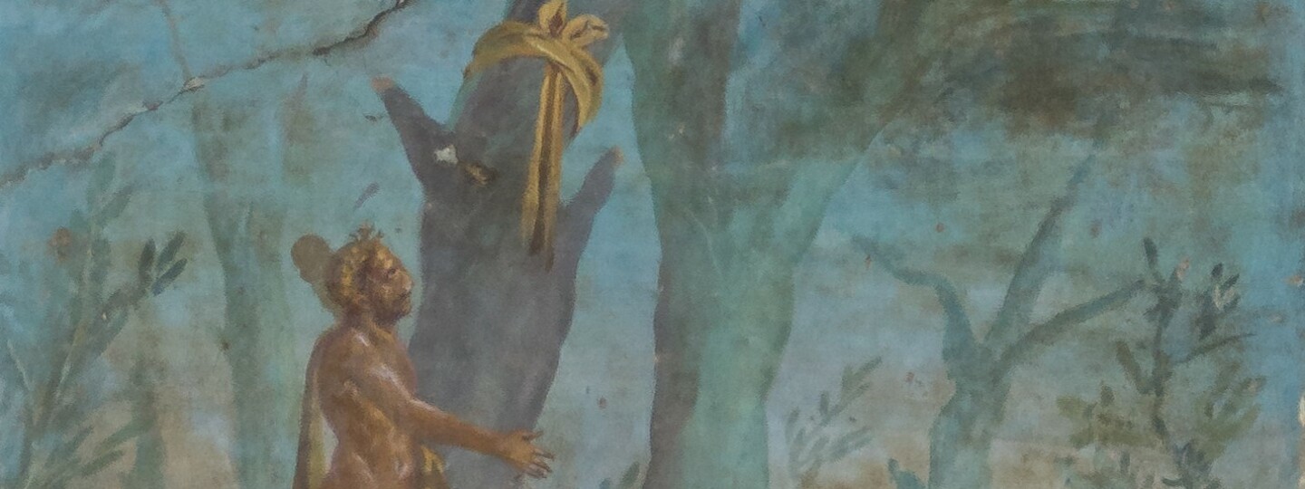 Antiikinaikainen roomalainen fresko Herkuleesta halaamassa omenapuuta