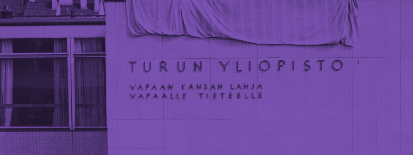 Turun yliopiston päärakennuksen inskription paljastus 