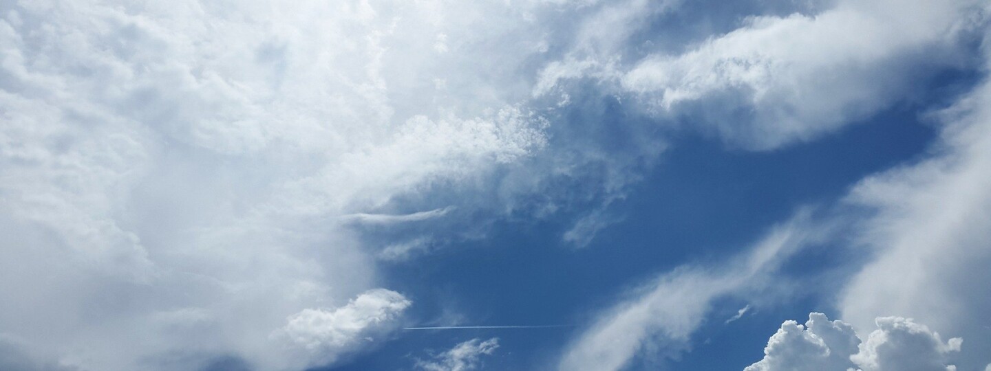 kuvituskuva: pilvinen taivas