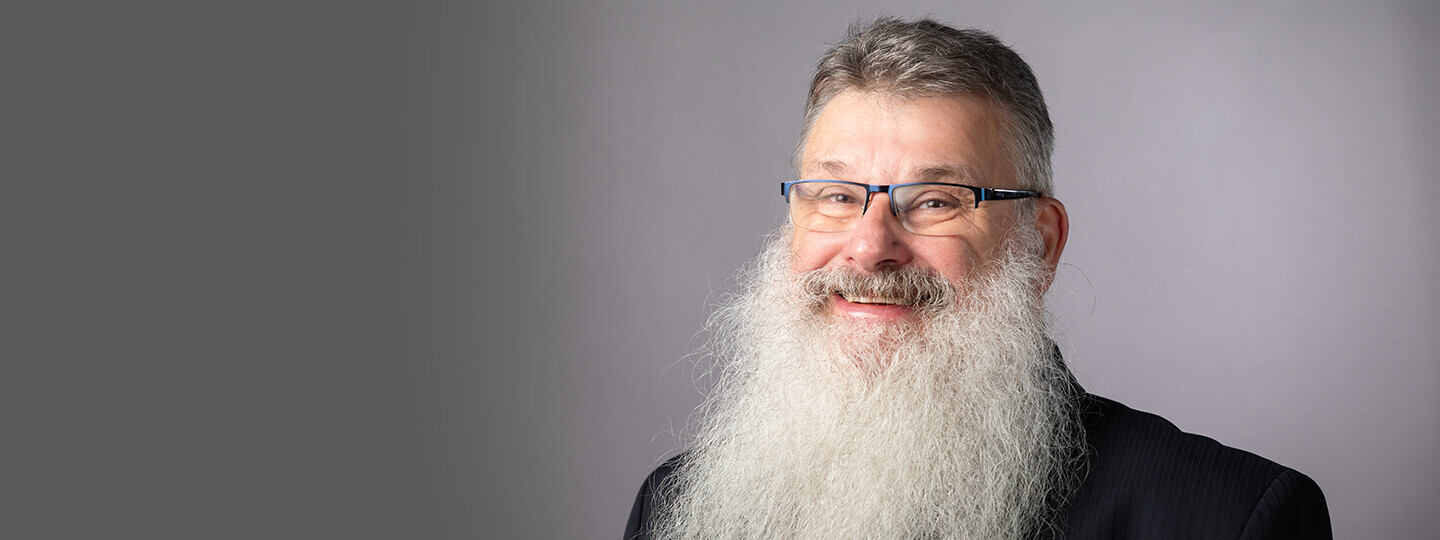 Professoriluennot david dorrell hero