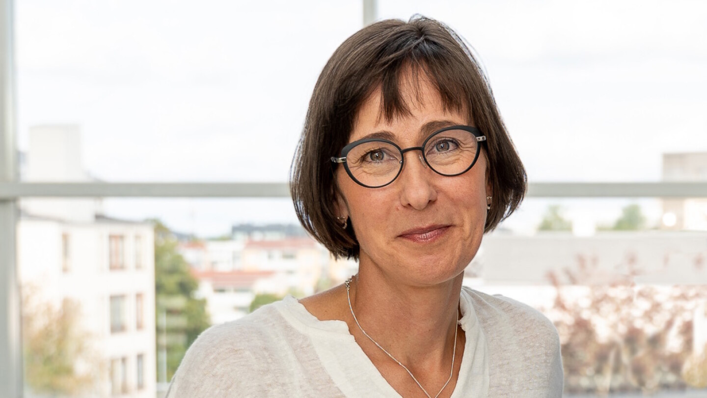 Johanna Ivaska lähikuvassa.