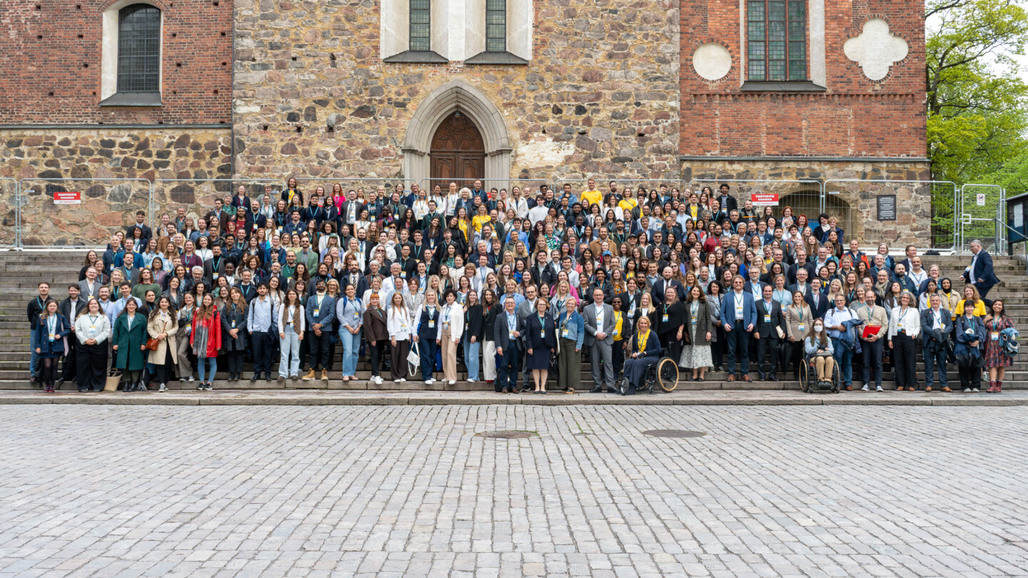 A group photo of the Forum participants