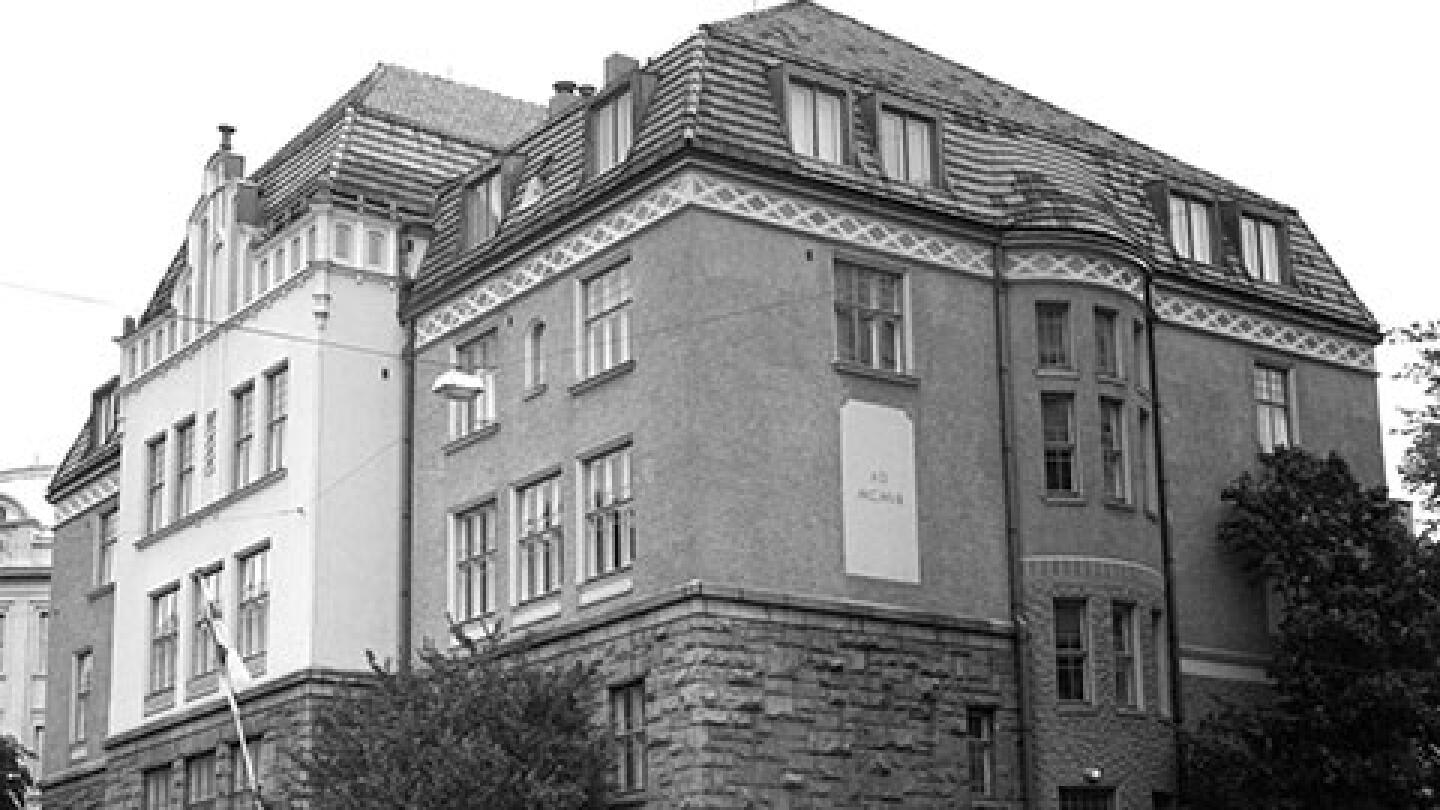 Turun kauppaopiston vanhat tilat Aurakadulla