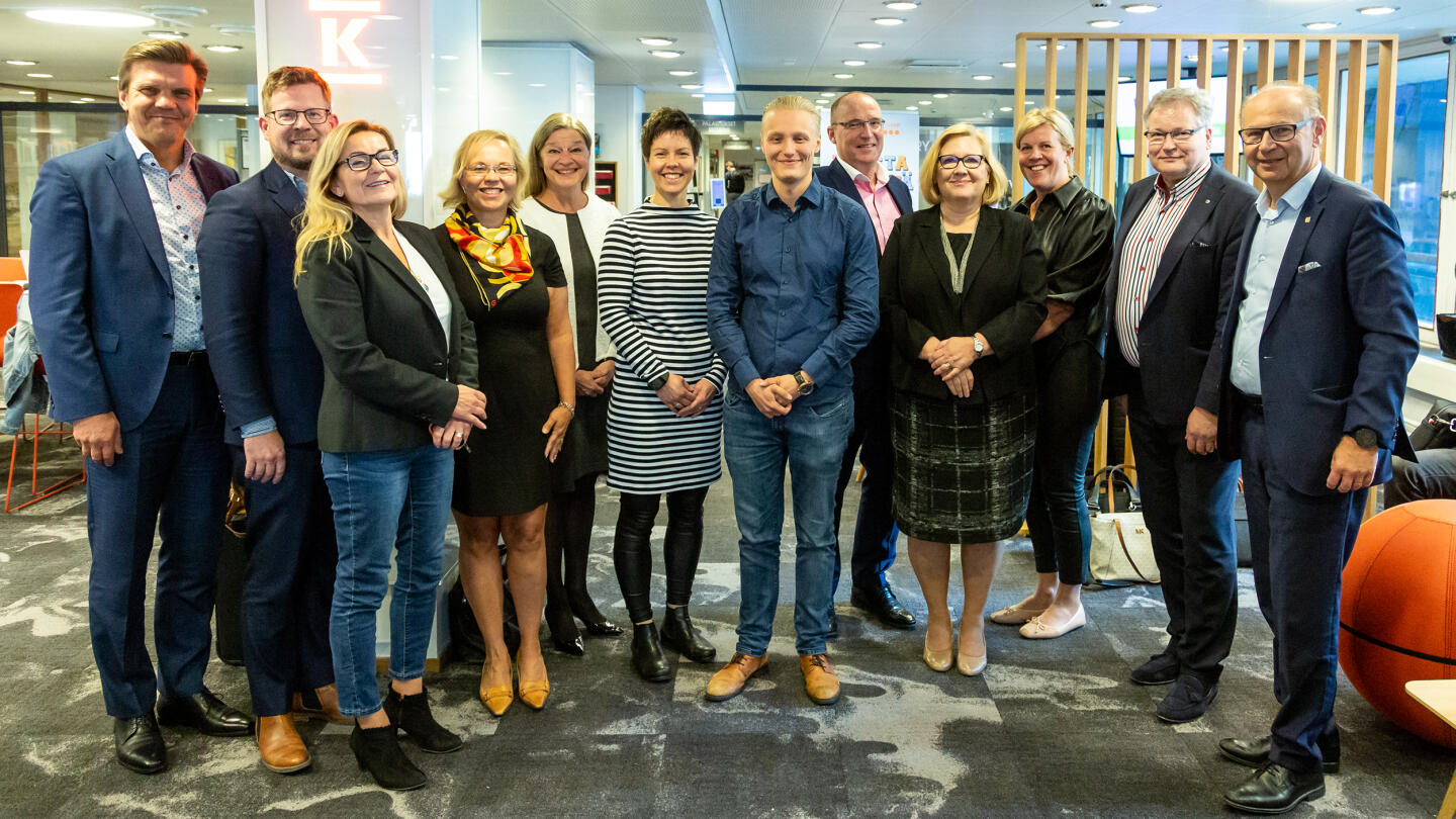 Yritys- ja yhteiskuntasuhteiden toimikunta 2019