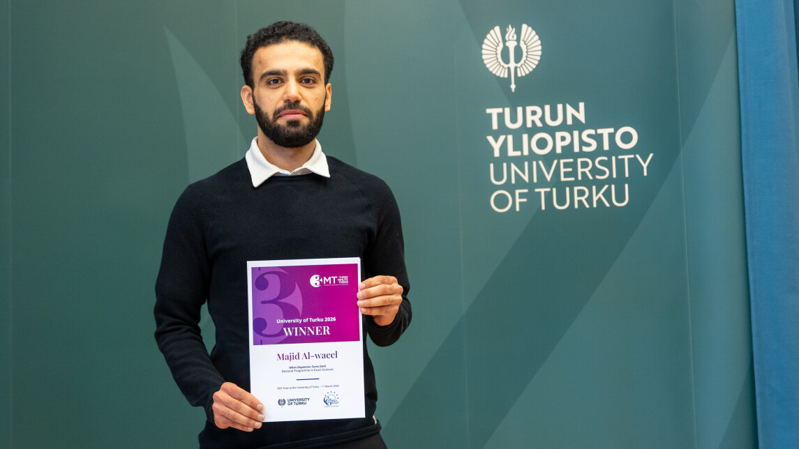 Majid Al-waeel lähikuvassa.