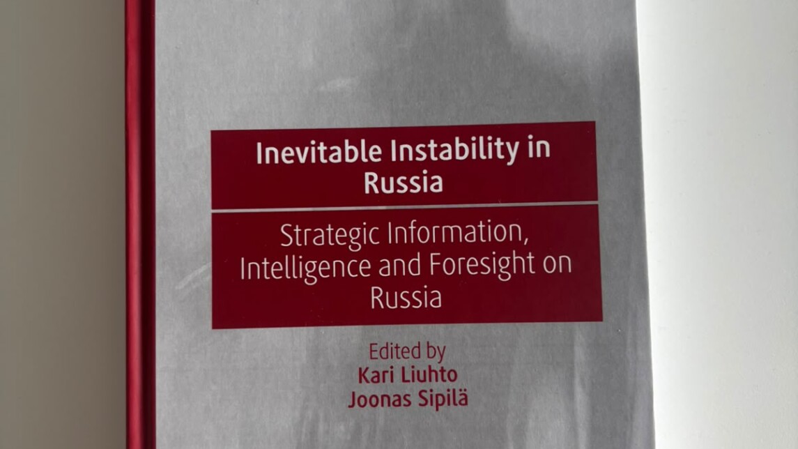 Inevitable Instability -kirjan kansi