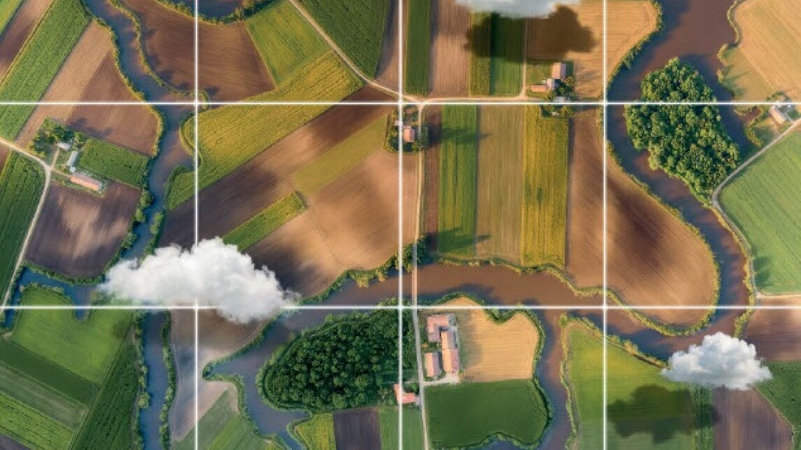 Ruudukko, jossa on ilmakuvaa pelloista