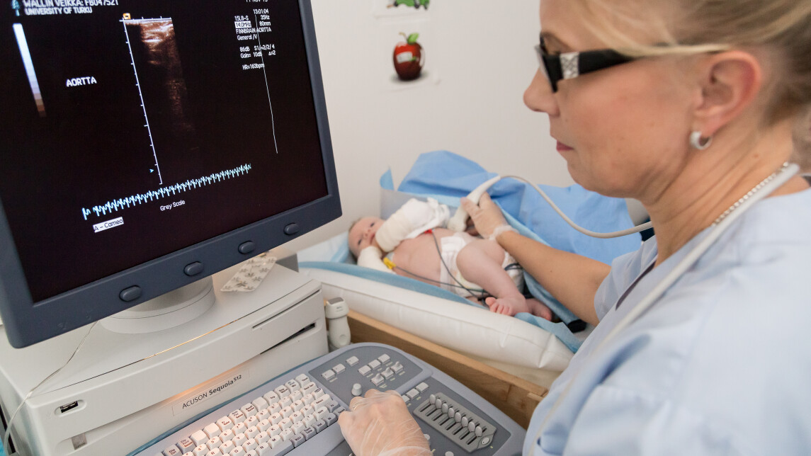 vauva tutkimuskäynnillä