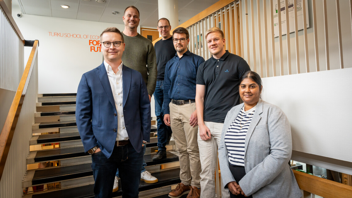 Tekoälyn tutkijat Turun kauppakorkeakoulussa
