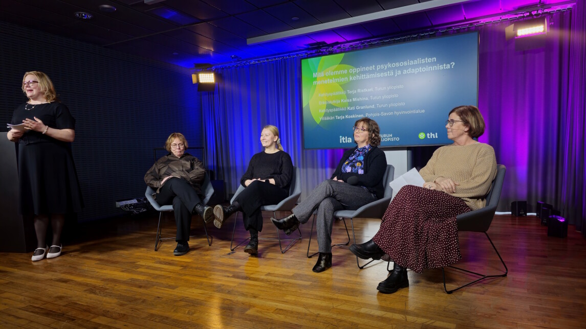 Tutkimuksesta käytäntöön -paneelikeskustelu.