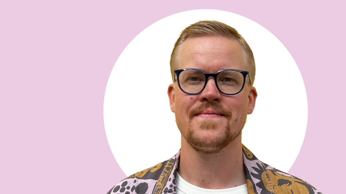 Teemu Helenius lähikuvassa.