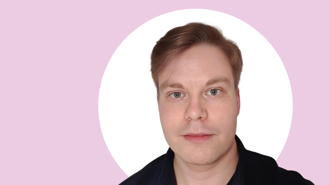 Oskari Virtanen lähikuvassa.