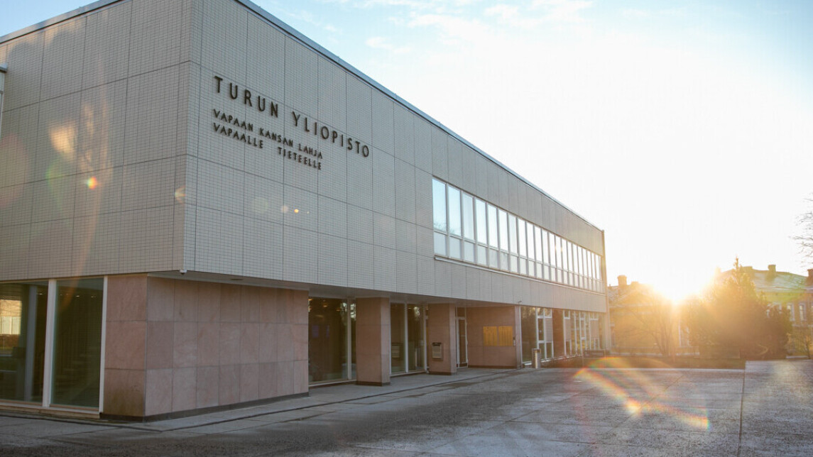 UUTISKUVA paarakennus talvi 1