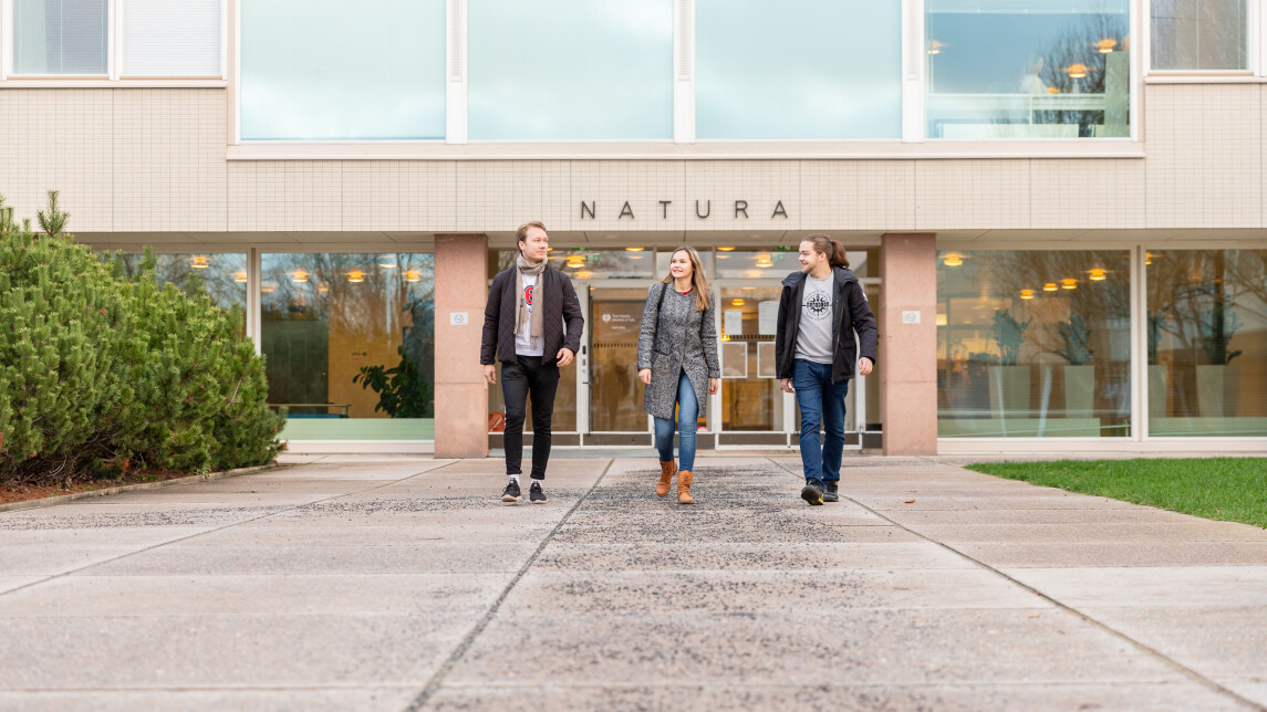 Tekniikan opiskelijoita 192