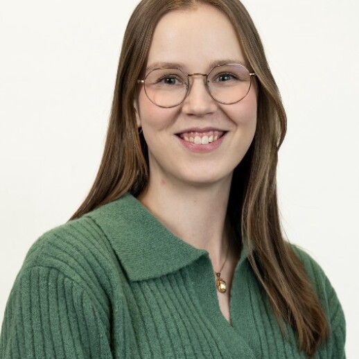 Anni Simola profiilikuva