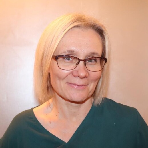 Sari Katajala-Peltomaa profile picture