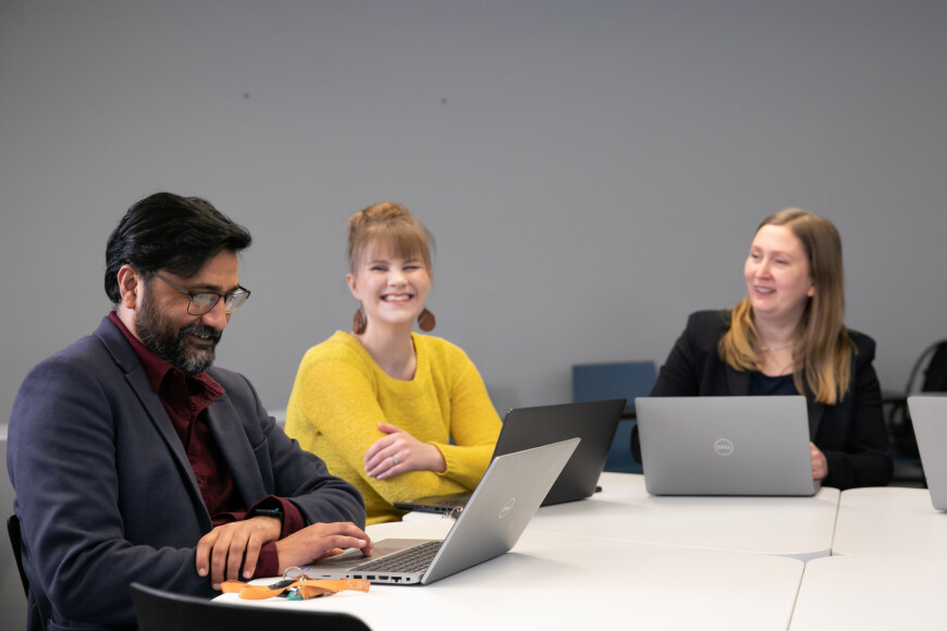 Palaveri kauppakorkeakoululla