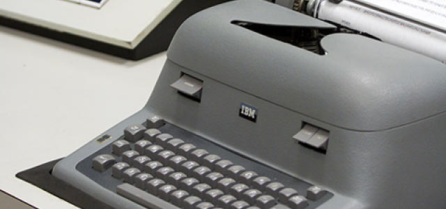 480px-ibm-typewriter.jpg