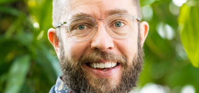 Henkilökuvassa biodiversiteettitutkimuksen professori Ilari Sääksjärvi