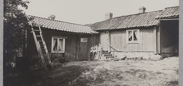 Turun Luostarinmäen lapsia 1900-luvun alussa