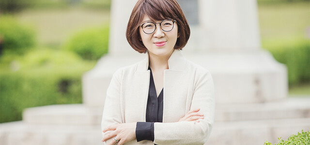 Professor Hyoun Kim