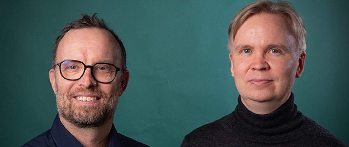 Jukka Kemppainen ja Antti Airola lähikuvassa, vihreä tausta.