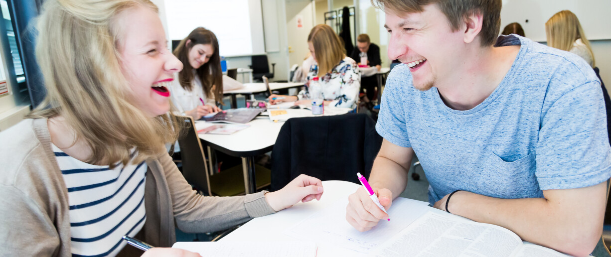 Kieli- ja viestintätieteiden keskus (33)