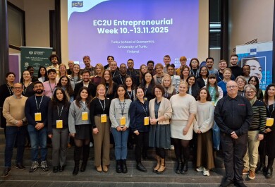 Group photo of the participants and organisers