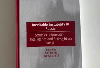 Inevitable Instability -kirjan kansi