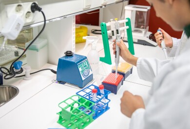 Laboratoriotutkimusta,