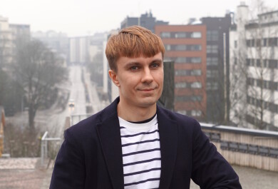 Usevalad Ustsinau standing on the University Hill