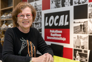 Professori Heli Marjanen Citymarket-myymälässä.