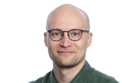 Konsta Teppo lähikuvassa.