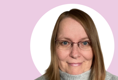 Pia-Maria Tanttu lähikuvassa.