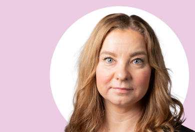 Kirsi Peltonen lähikuvassa.