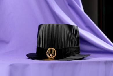 Kasvatustieteiden tiedekunnan tohtorinhattu.