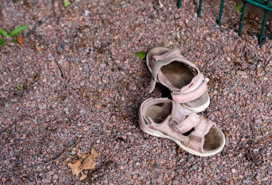 UUTISKUVA lapset kengat 1