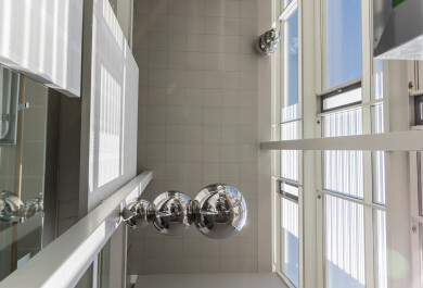 UUTISKUVA publicum sisatila